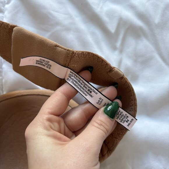 Victoria’s Secret Womens Size 34D Nude Tan Bandeau Bra No Straps Padded - Picture 9 of 9